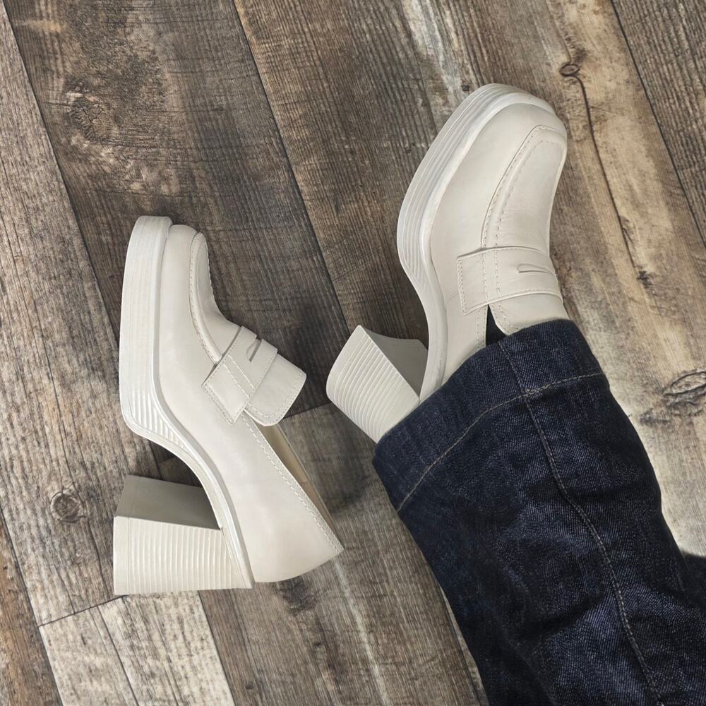 Steve Madden Cream Leather Platform Loafers Size 8.5 Preppy Academia Y2K Chunky